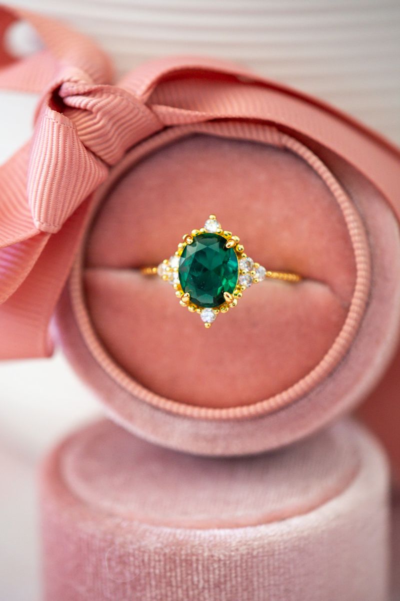 Ione Emerald Gold Ring